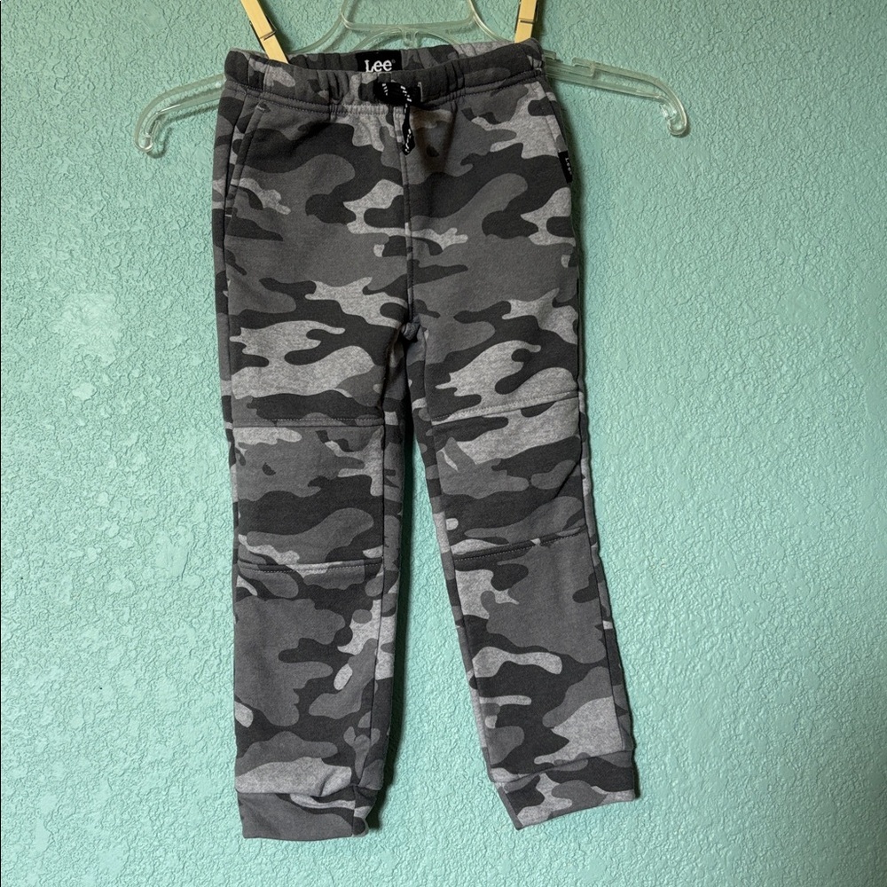 Lee Youth Joggers, grey camo, 4T - good